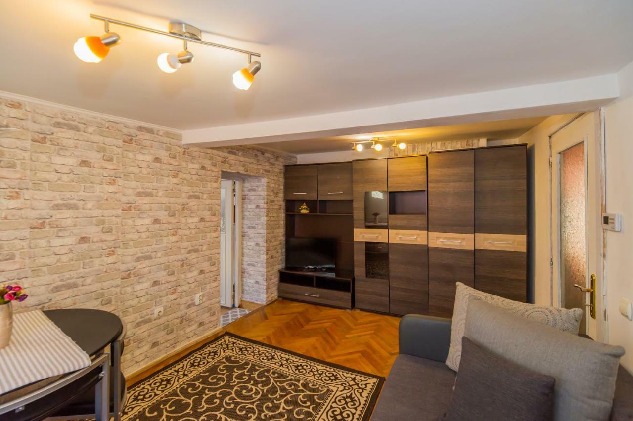 Rooftop Central Apartment บราชอฟ ภายนอก รูปภาพ